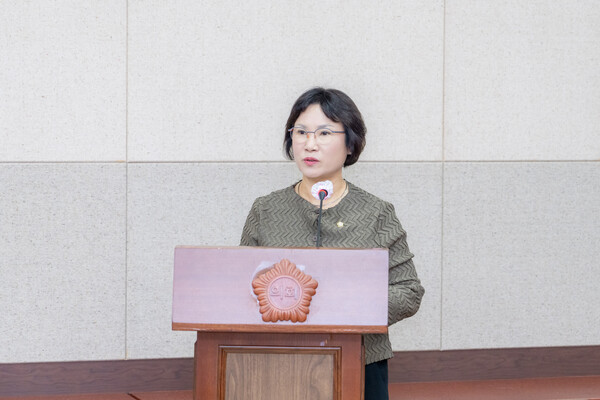 ▲ 경제도시위원회 제2차 회의에서 의원대표발의한 조례에 대해 발언하는 노애자 의원.