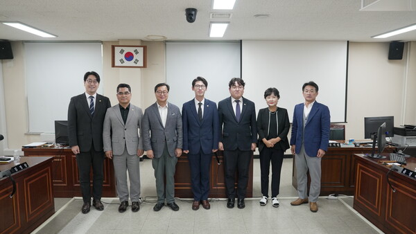 ▲ 안양시의회 총무경제위원회.