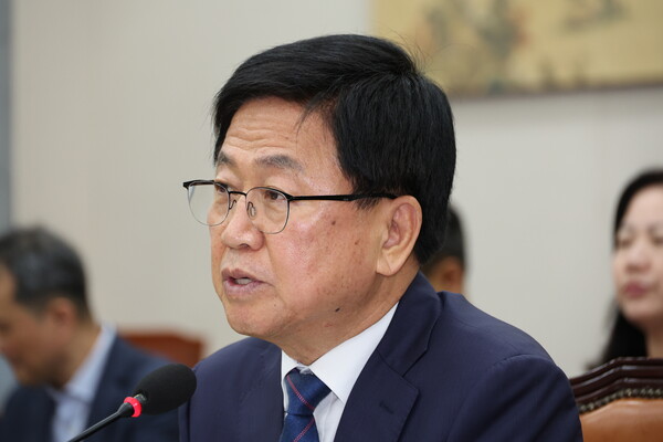 ▲ 인사청문회 발언하는 최교진 사회부총리 겸 교육부 장관 후보자. /뉴시스