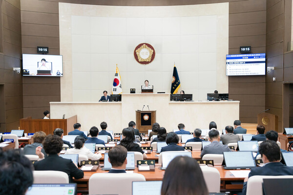 ▲ 용인특례시의회 제295회 임시회 제1차 본회의 전경.