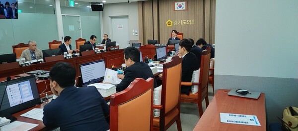 ▲ 경기도의회 문화체육관광위원회 제386회 임시회 제1차 회의 개최 모습.