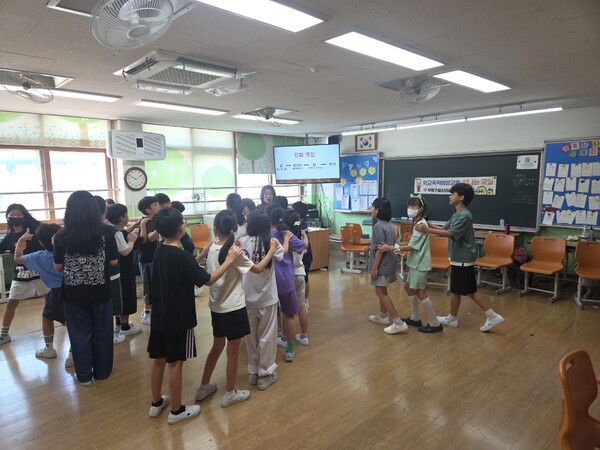 ▲ 부평구청소년상담복지센터, 2025년도 학교폭력 예방교육 ‘신나는 교실’ 운영 모습.