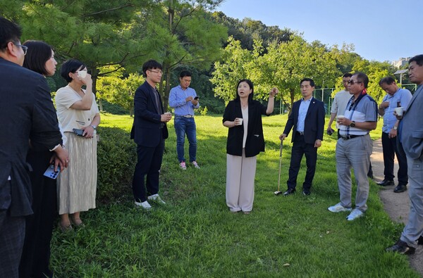 ▲ 부평구 파크골프장 확충 위한 현장 간담회 개최 모습.
