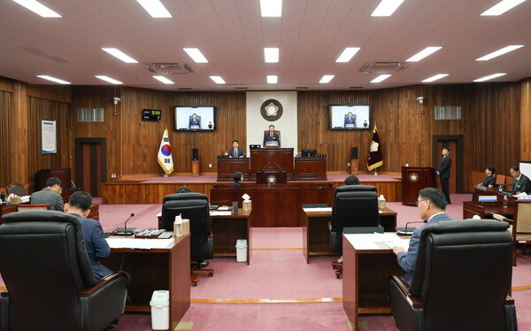 ▲ 여주시의회 제77회 임시회 제2차 본회의 전경.