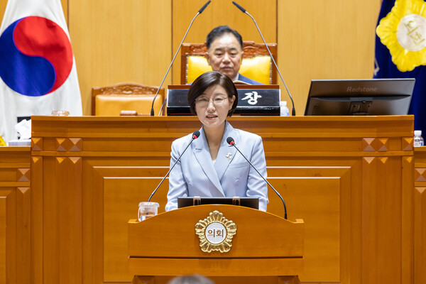 ▲ 구로구의회 김미주 의원이 제338회 구로구의회 임시회 제1차 본회의에서 자유발언하고 있다.