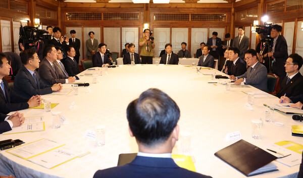▲ 서울 종로구 삼청동 국무총리 공관에서 이재명 정부 첫 고위당정협의회에가 열리고 있다. /뉴시스