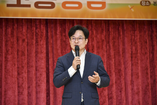 ▲ 김병수 김포시장이 ‘소통공감’ 행사에 참석하여 소통과 공감의 중요성을 강조하고 있다.