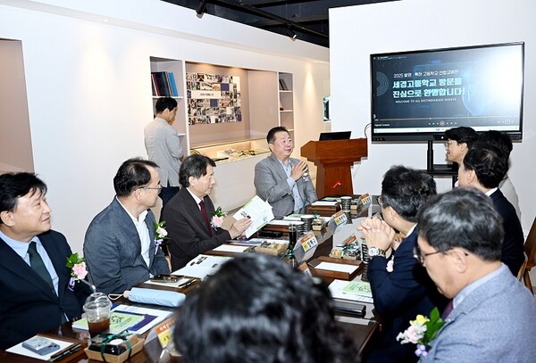 ▲ 파주시 '2025 발명·특허 고등학교 연합교류전' 개회식 모습.
