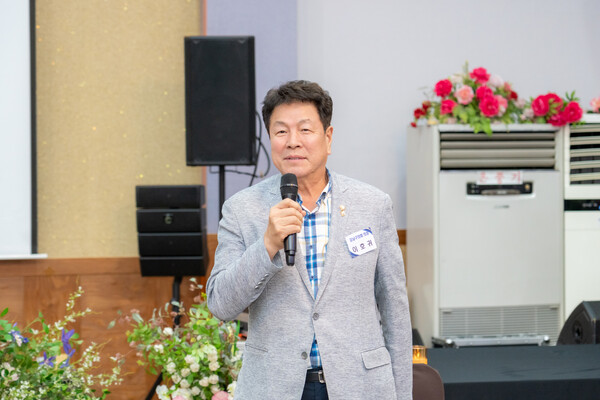 ▲ 이호귀 의장이 ‘2025 청양 고추구기자 문화축제 만찬’에 참석해 축사를 하고 있다.