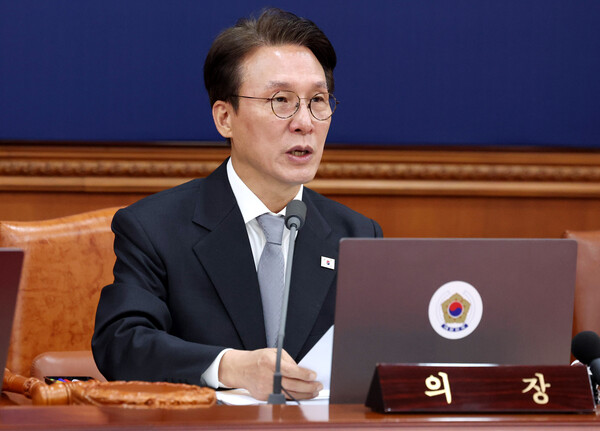 ▲ 김민석 국무총리가 23일 오전 서울 종로구 정부서울청사에서 열린 국무회의에서 모두발언을 하고 있다. /뉴시스