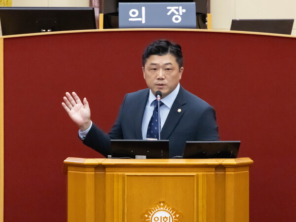 ▲ 손준기 의원 시정질문 모습.