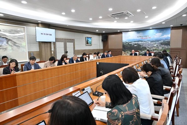 ▲ 동두천시 2026년 주요업무계획 보고회 개최 모습.