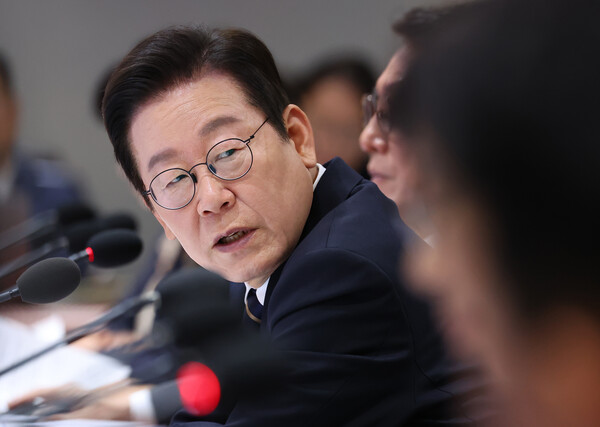 ▲ 이재명 대통령이 30일 서울 용산 대통령실 청사에서 열린 제44회 국무회의에서 발언하고 있다. /뉴시스