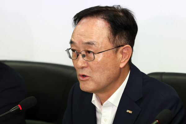 ▲ 발언하는 송치영 소상공인연합회장. /뉴시스