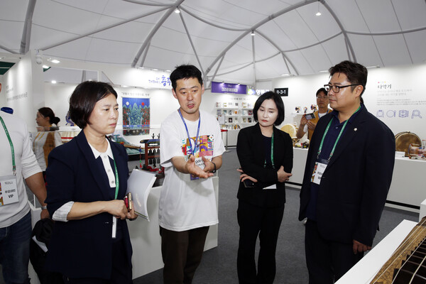 ▲ 김포시의회 'FUNFUN한 축제 만들기 연구모임' 현장연구 실시 모습.