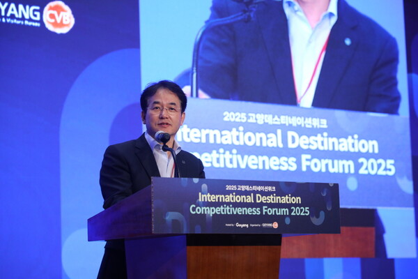 ▲ 지속가능한 마이스 산업 육성을 위한 국제회의 ‘2025 고양데스티네이션위크’에 참석한 이동환 고양특례시장.
