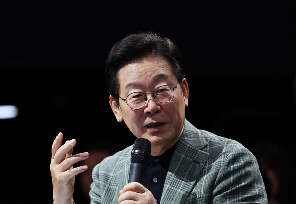 ▲ 이재명 대통령이 14일 서울 동대문구 콘텐츠문화광장에서 열린 디지털토크라이브 '국민의 목소리, 정책이 되다'에서 발언을 하고 있다. /뉴시스