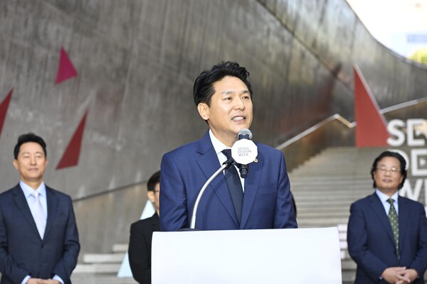 ▲ 김길영 의원이 서울디자인위크 개막식에 참석해 인사말을 하고 있다.