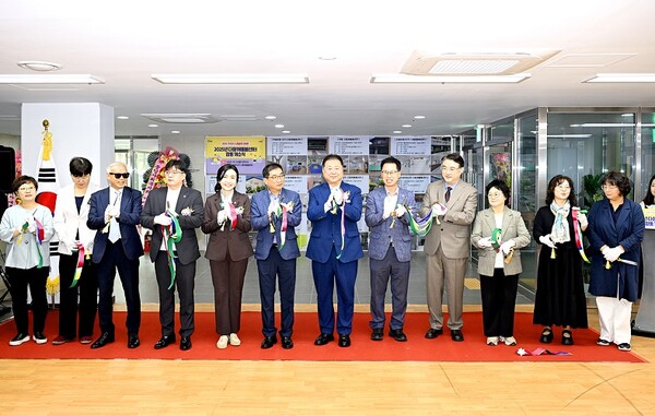 ▲ 파주시 '2025년 다함께돌봄센터 합동 개소식' 개최 모습.