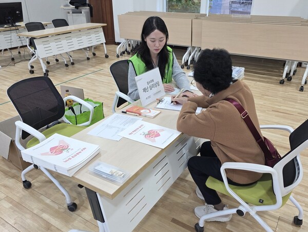 ▲ 침수 피해 주민 대상 정신건강 심리지원 진행 모습.