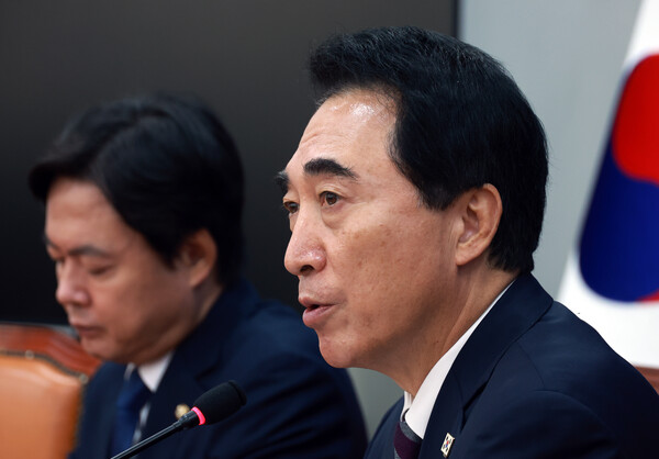 ▲ 현안 기자간담회 하는 박수현 수석대변인. /뉴시스