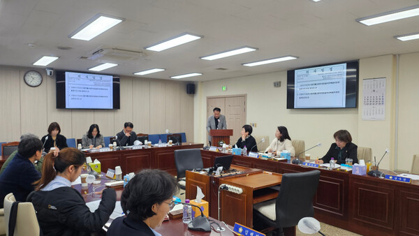 ▲ 고양특례시의회 1기신도시용적률특위 주민간담회 개최 모습.