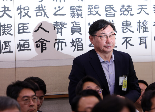 ▲ 이화영 전 경기도 평화부지사가 지난 10월 23일 오전 서울 여의도 국회 법제사법위원회에서 열린 서울고등검찰청-서울중앙지방검찰청 등에 대한 국정감사에 출석해 있다. /뉴시스