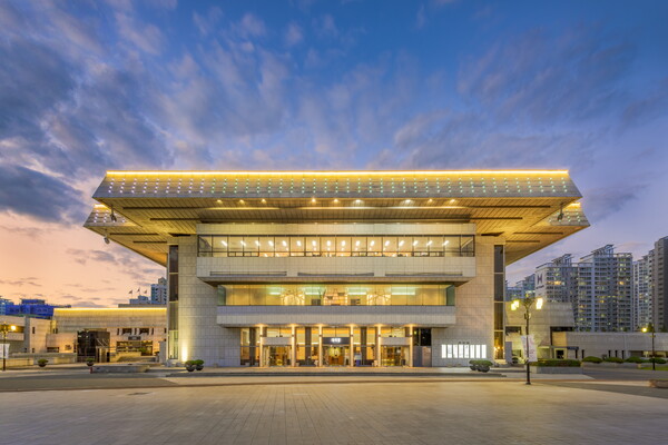 ▲ 경기아트센터 대극장 전경.