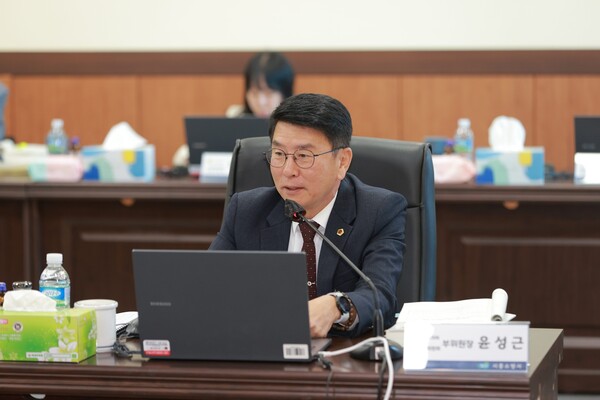 ▲ 윤성근 의원.