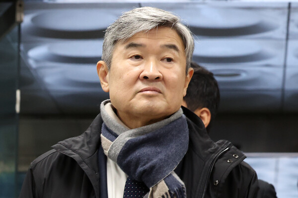 ▲ 조태용 전 국가정보원장이 11일 오전 서울 서초구 서울중앙지방법원에서 열린 구속 전 피의자 심문(영장실질심사)에 출석하고 있다. /뉴시스