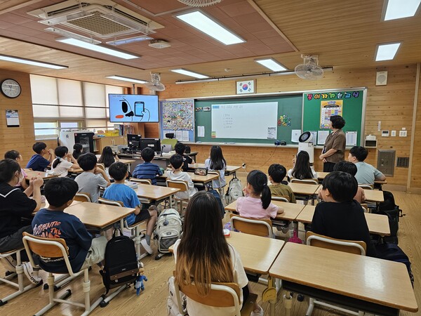 ▲ 웹젠 게임 과몰입 예방 교육.