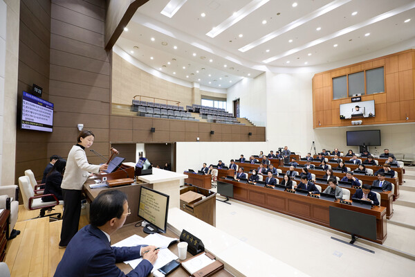 ▲ 용인특례시의회, 제297회 제2차 정례회 제2차 본회의.