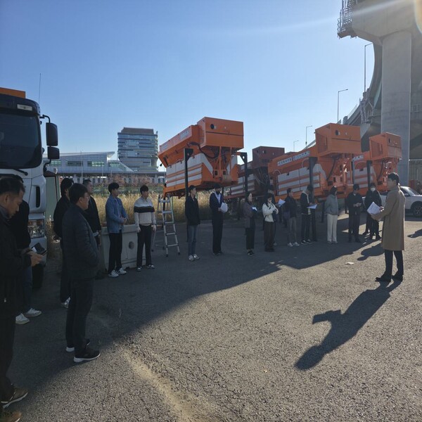 ▲ ‘이면도로 제설 관련 각 동 행정복지센터 담당자 교육’ 실시 현장.