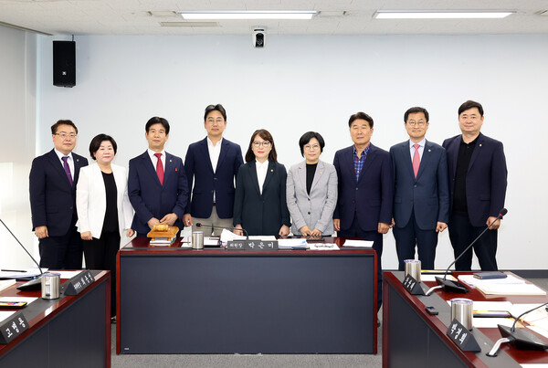 ▲ 성남시의회 도시건설위원회.