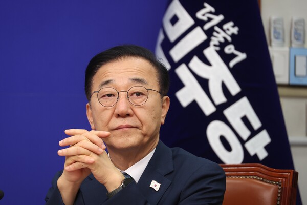 ▲ 생각에 잠긴 김윤덕 국토부 장관. /뉴시스