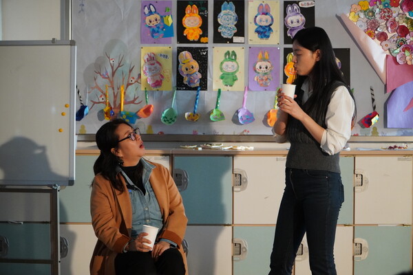 ▲ 교사들이 교과연계 교육 연극 프로그램에서 연극 수업을 진행하고 있다.