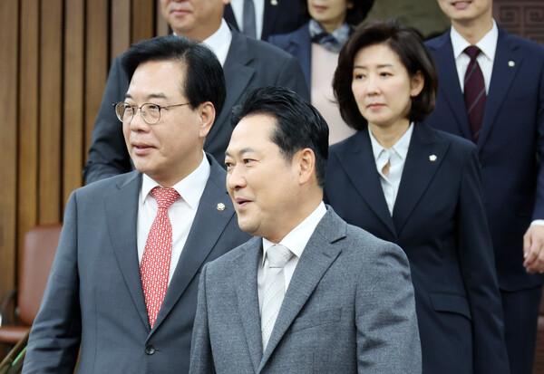 ▲ 지선 총괄기획단 전체회의 참석하는 장동혁 대표. /뉴시스