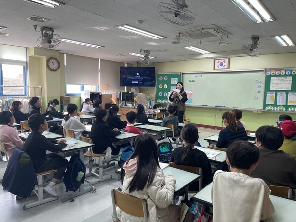 ▲ 경기상상캠퍼스 상상실험실 진행 사진.