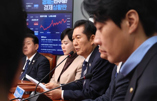 ▲ 발언하는 정청래 대표. /뉴시스