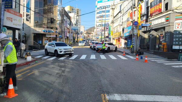 ▲ 용천로 오거리 ‘횡단보도’ 설치 후 모습.