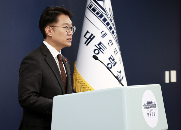 ▲ 업무보고 브리핑 하는 김남준 대변인. /뉴시스