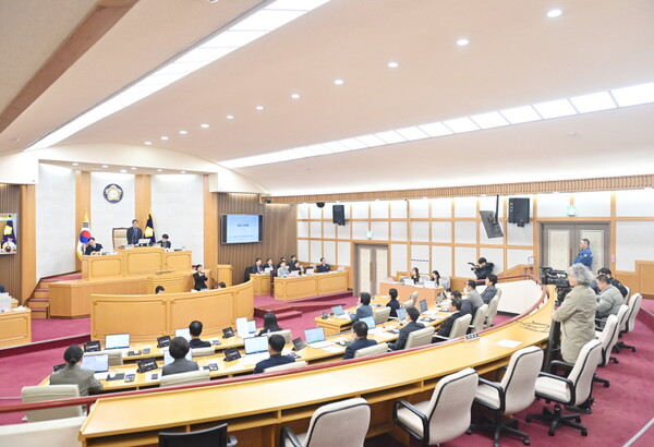 ▲ 파주시의회 제260회 제2차 정례회 폐회 모습.