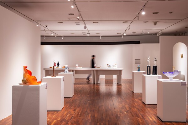 ▲ 2025 경기도 공예주간 성과 기획전 ‘경계 이후, 공예의 층위’ 전시 전경.