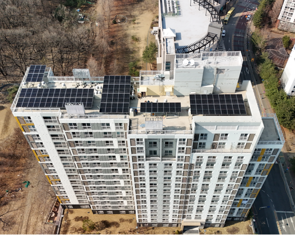 ▲ 하남덕풍 임대주택 태양광 설비.