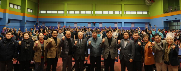 1. 수원시 팔달구, 전(全) 세대 화합의 장으로 팔달구청장배 탁구대회 마무리해