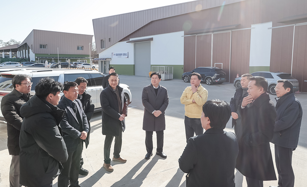 ▲ 임병택 시흥시장 환경미화타운 방문하여 현장 직원 격려 모습.