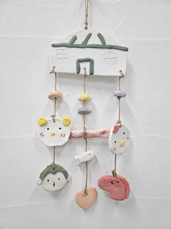 ▲ 우리가족 띠 모빌 작품.