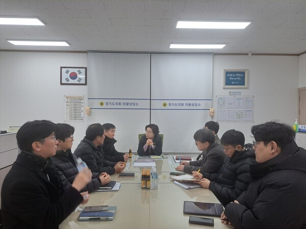 ▲ 재개발 사업 공사 진행 관련 문제점 대책 마련을 위한 정담회.