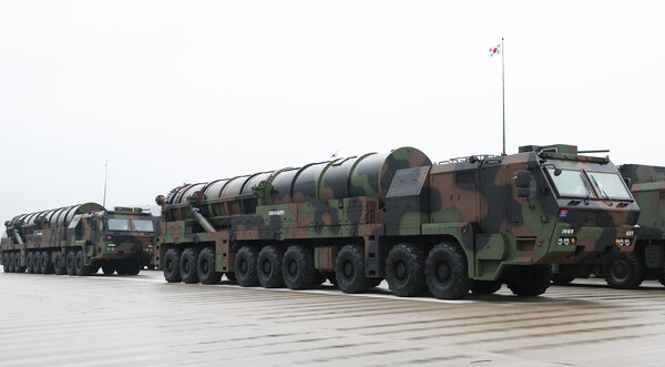 ▲ 2024년 10월 1일 성남 서울공항에서 열린 건군 76주년 국군의날 기념식에 지대지 미사일 현무-5가 배치된 모습. /뉴시스