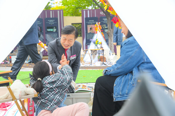 ▲ 서초책있는거리 북캠핑.